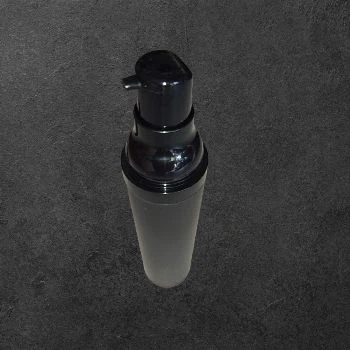 mat črna airless plastenka, premium embalaža, kreme, losijoni, ceneje, ugodno, prihranek, lokalno, Ljubljana, graviranje, uv laser, personalizirana embalaža, brez zraka, ekološko