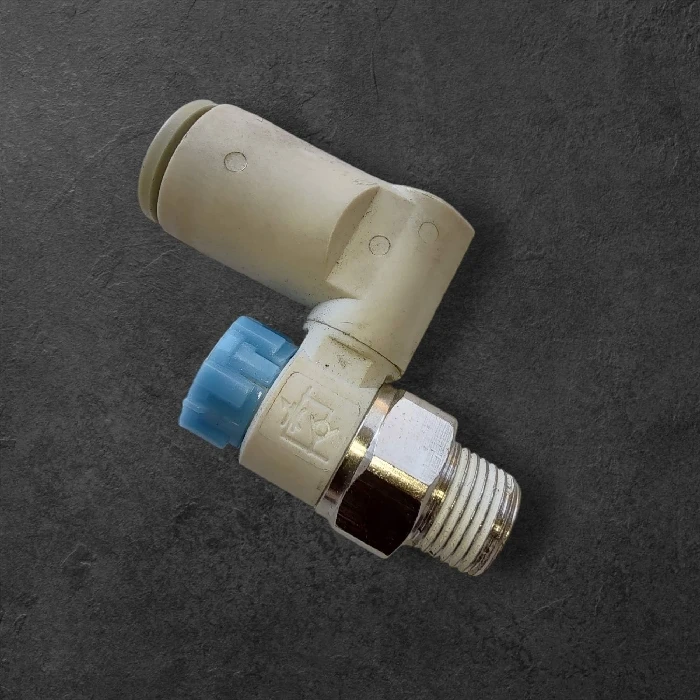 Dušilka za pneumatiko 1/8 na 8mm cevko vrteč 90st HACCP GMP, dušilka za pnevmatiko, hitri priklop 8mm, inox navoj 1/8, bela POM plastika, HACCP skladno, GMP pnevmatika, ceneje, ugodno, prihranek, lokalno, Ljubljana