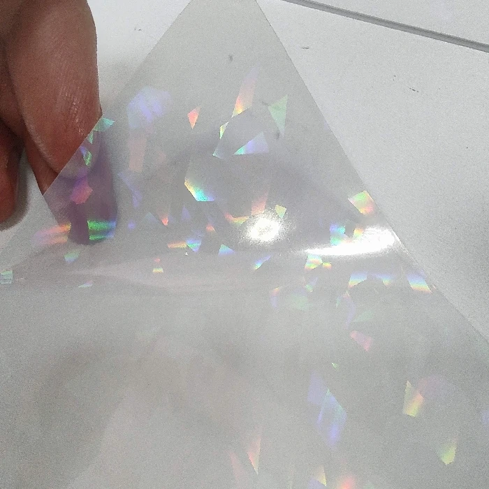 Prozorna samolepilna folija hologramska lomljeno steklo A4 vodoodporna laser ali inkjet, vinily sticker,prozorna,prosojnica,zaščita,uv obstojna,prozorna samolepilna folija, hologramska folija, lomljeno steklo, vodoodporna folija, inkjet tiskalnik, laserski tiskalnik, permanentno lepilo, zaščita dokumentov, Ljubljana, ceneje, ugodno, prihranek