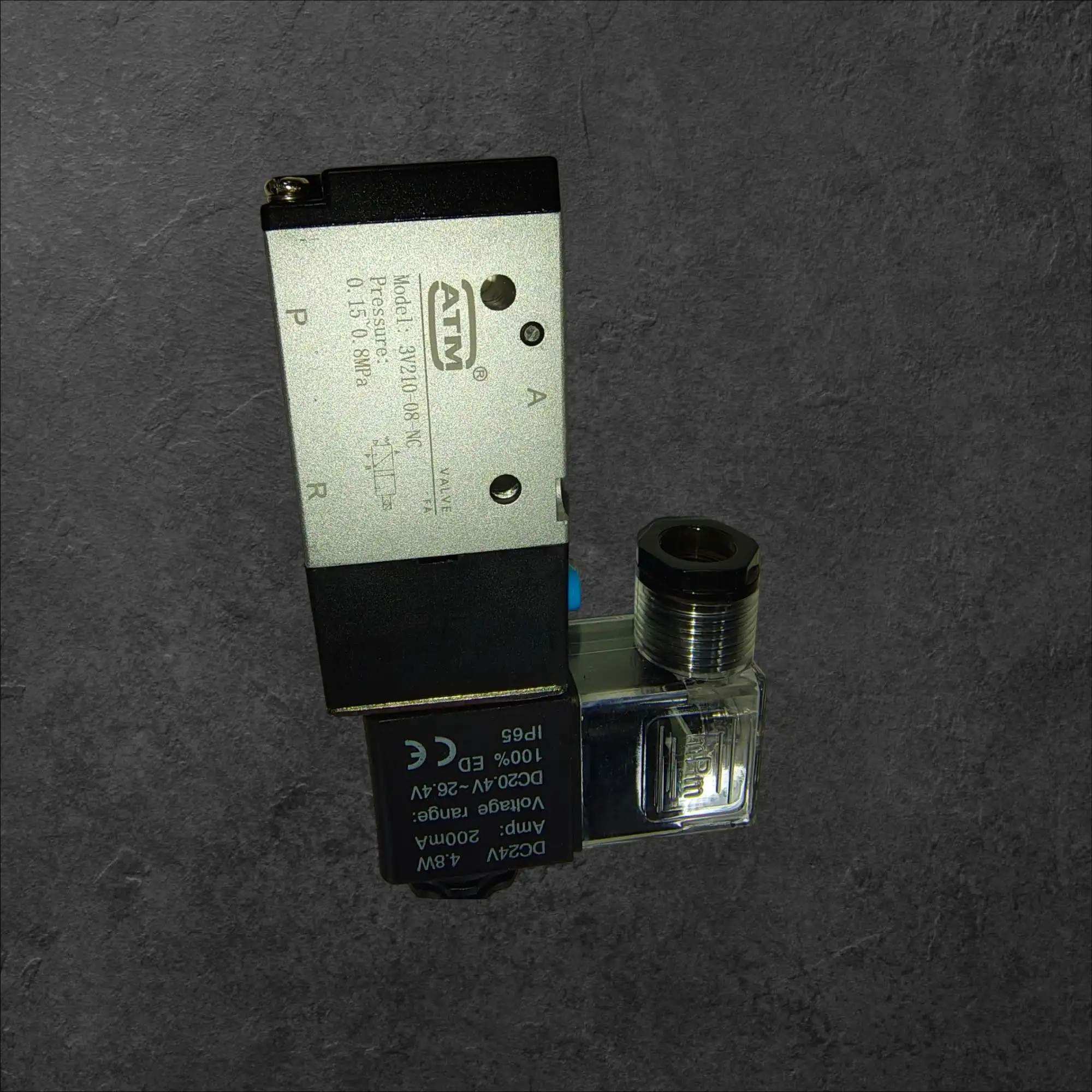 ATM Pneumatski ventil 3 smerni 24V DC 1/4 priklopi , 3v210-08,ATM pnevmatski ventil 3 smerni, pnevmatski ventil 24V DC, 3 2 ventil 1/4 priklopi, industrijska avtomatizacija ventil, ventil do 12 bar, vzmetni reset non latching, vakuum generator ventil, ceneje ugodno prihranek lokalno Ljubljana