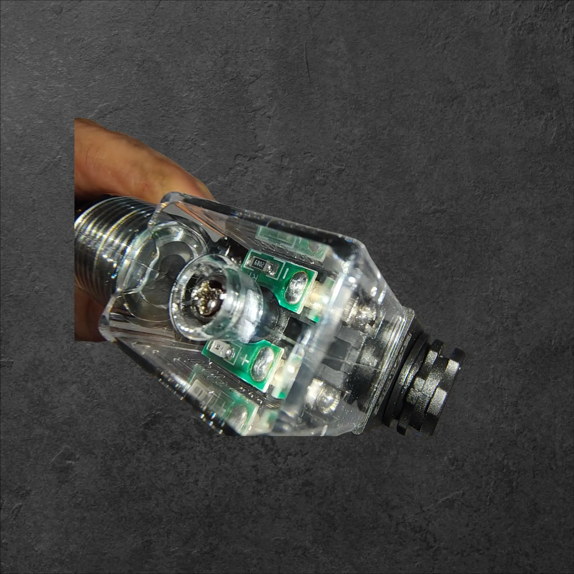 ATM Pneumatski ventil 5 smerni 24V DC 1/4 priklopi , 4v210-08,ATM pnevmatski ventil 5 smerni, 24V DC ventil 1/4, pnevmatski ventil do 12 bar, industrijska avtomatizacija ventil, CE EMC ventil, non latching ventil vzmetni reset, zanesljivi pnevmatski ventili, ceneje ugodno prihranek, lokalno Ljubljana