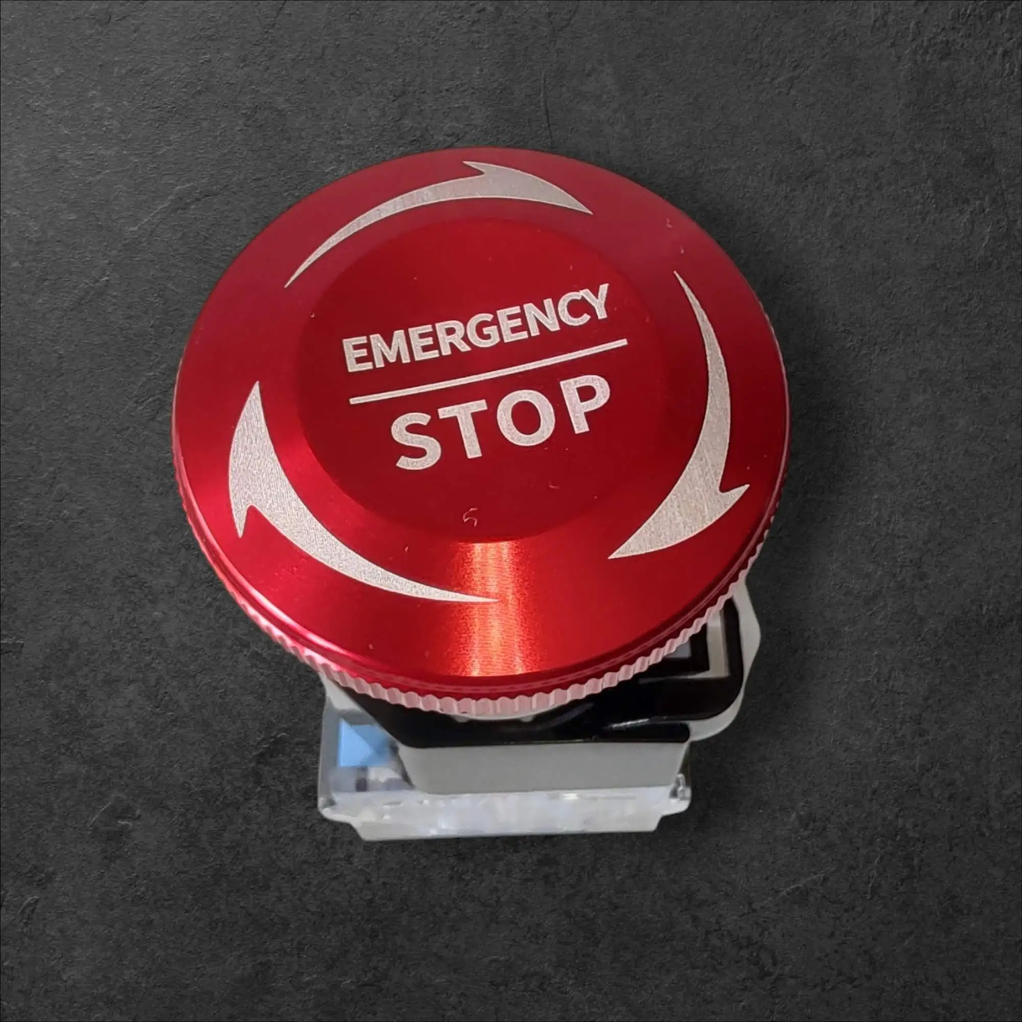 Kovinski varnostni gumb STOP 22 mm – gobasta glava 10A, emergency switch, 22m, aluminij,kovinski varnostni gumb STOP, gobasta glava 10A, ugodno, ceneje, prihranek, lokalno, Ljubljana, industrijska avtomatizacija, strojegradnja