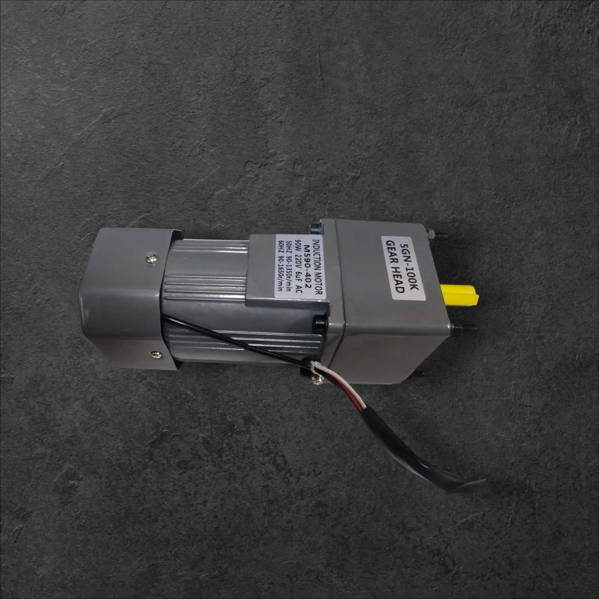 Motor AC 230V 90W z reduktorjem 1:100 in regulatorjem 13,5RPM, motor AC 230V 90W, reduktor 1:100, regulator hitrosti, ceneje, ugodno, prihranek, lokalno, Ljubljana, indukcijski motor, dolgoročna zmogljivost