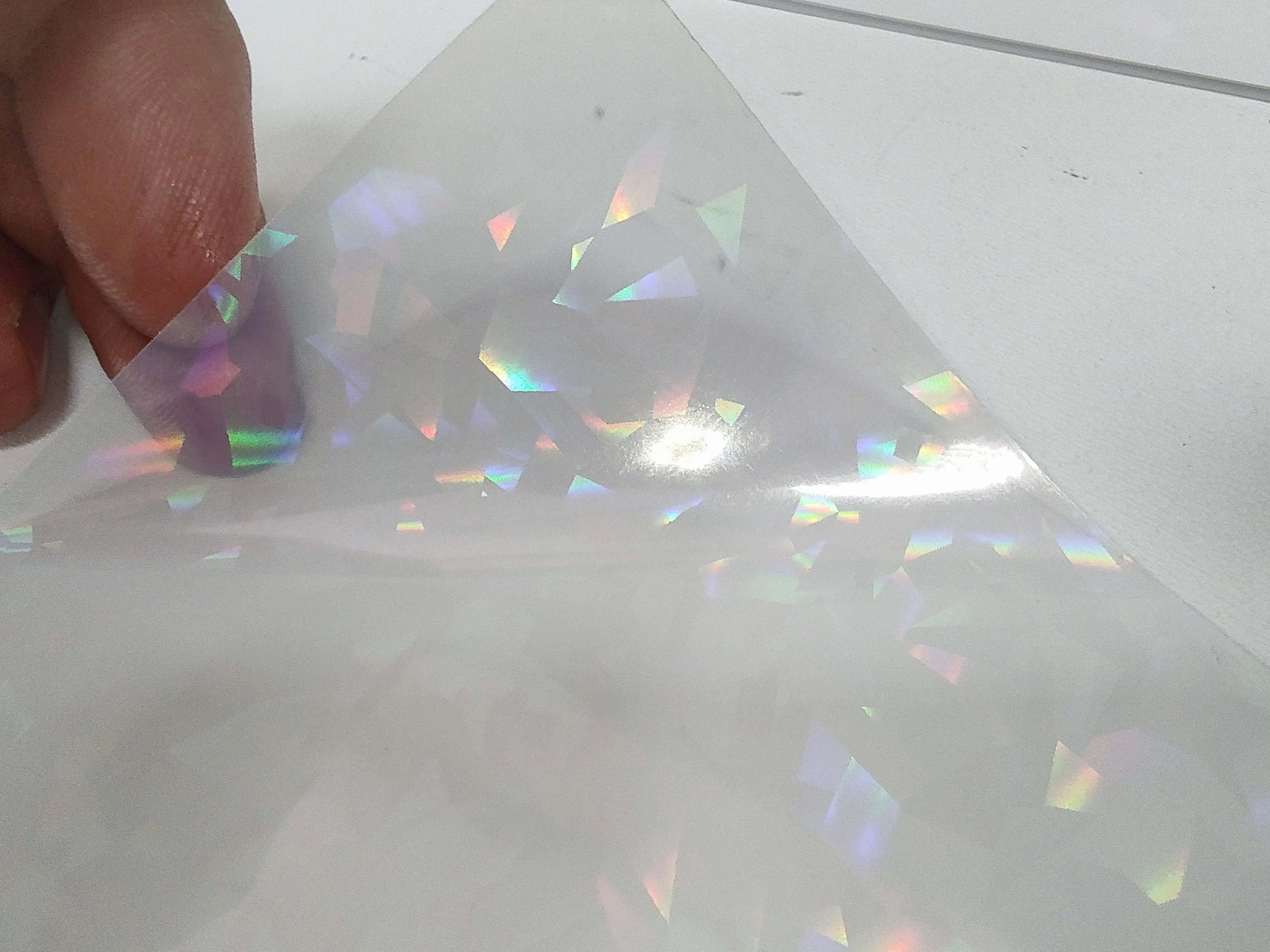 Prozorna samolepilna folija hologramska lomljeno steklo A4 vodoodporna laser ali inkjet, vinily sticker,prozorna,prosojnica,zaščita,uv obstojna,prozorna samolepilna folija, hologramska folija, lomljeno steklo, vodoodporna folija, inkjet tiskalnik, laserski tiskalnik, permanentno lepilo, zaščita dokumentov, Ljubljana, ceneje, ugodno, prihranek