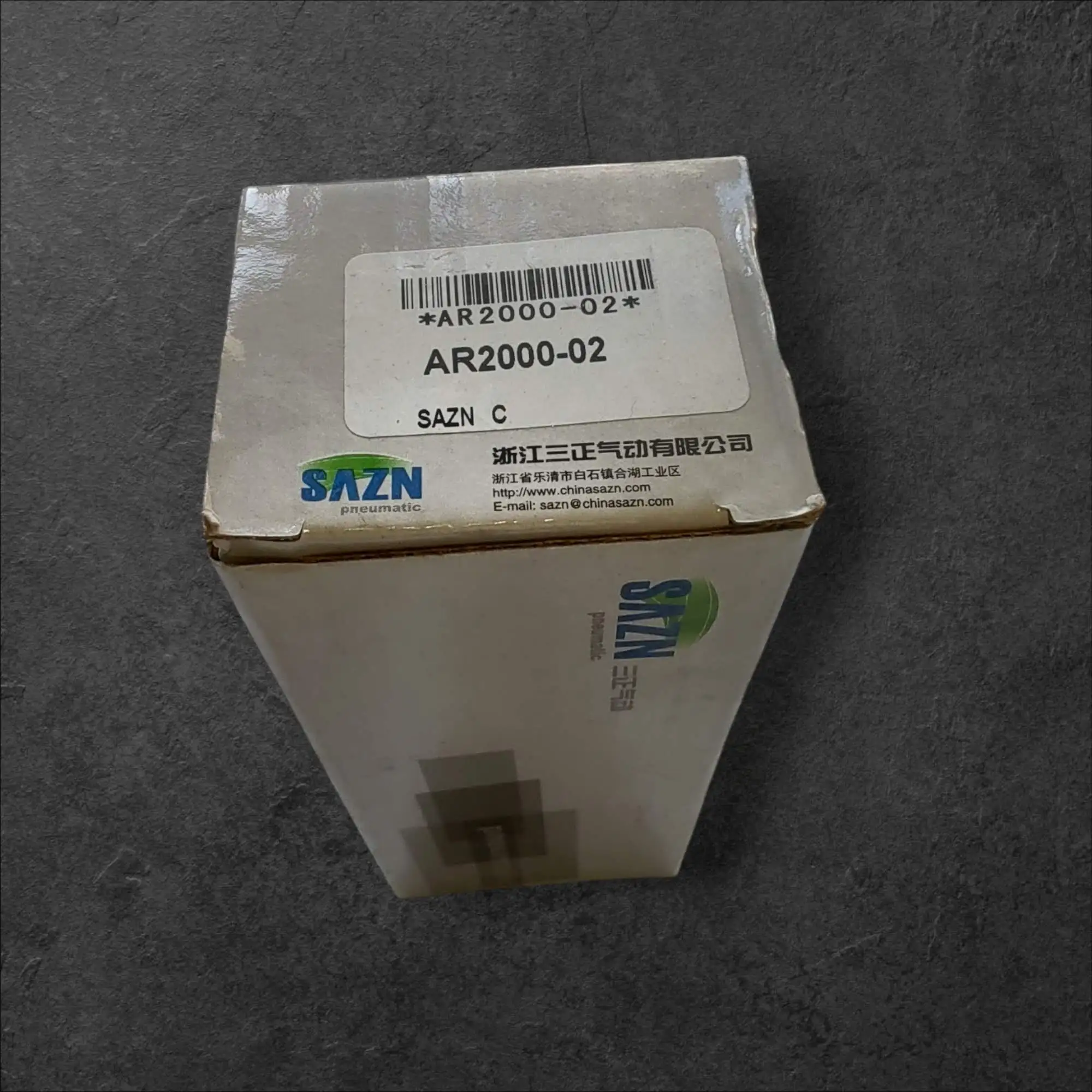 Regulator tlaka A2000 z manometrom 1/4 navoji do 10MPa , regulator tlaka 1/4, ceneje, ugodno, prihranek, lokalno, ljubljana, industrijska avtomatizacija, gmp regulator, haccp pnevmatika, regulator z manometrom, do 10mpa