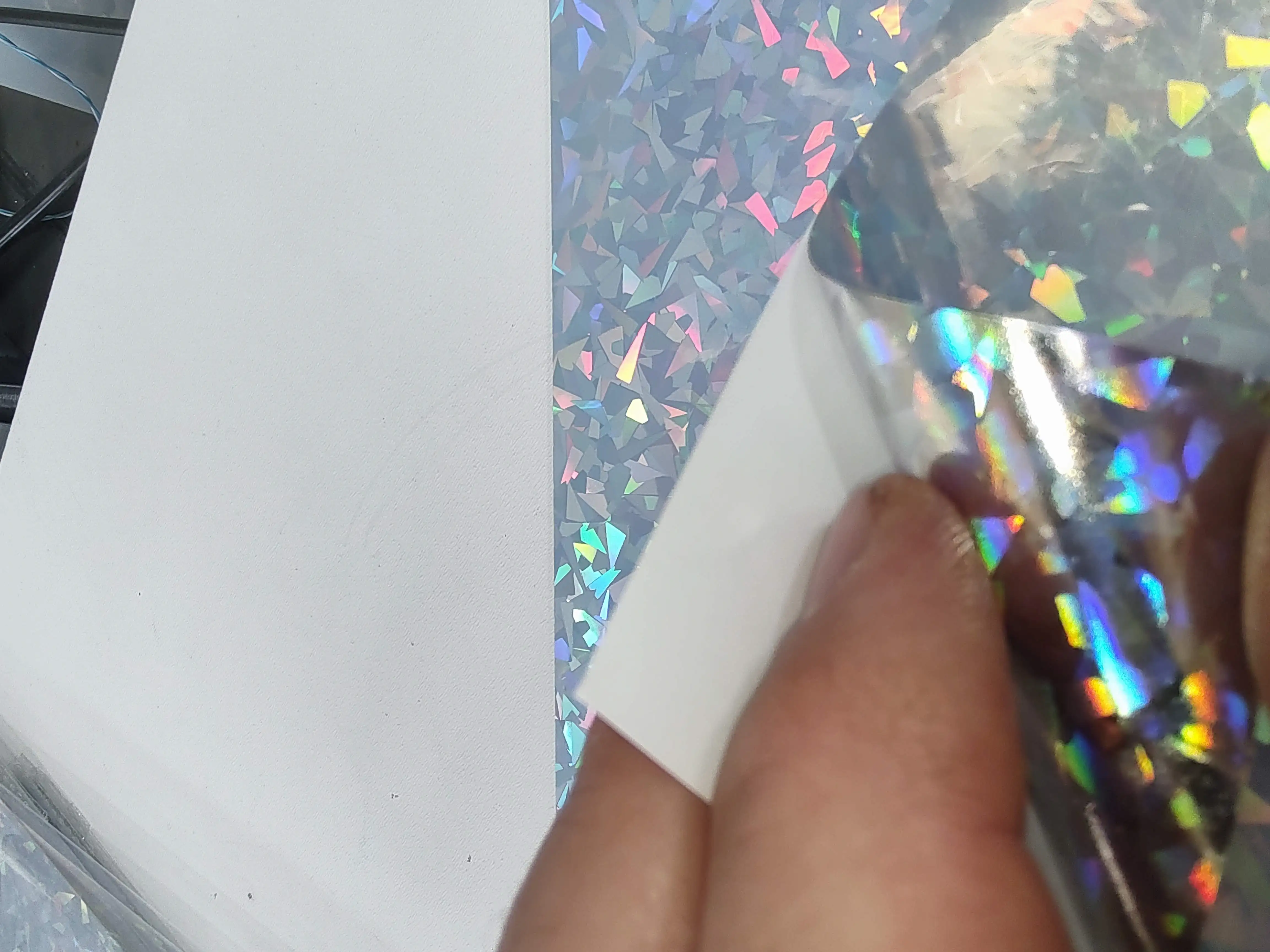 Samolepilna folija holografska srebrna lomljeno steklo vodoodporna A4 laser ali inkjet, laser, holografska,zaščita,srebrna,folija,waterproof,uv resistant,permanent, glue,sticker,samolepilna folija, holografska srebrna, lomljeno steklo, vodoodporna, A4, laser tiskalnik, inkjet tiskalnik, Ljubljana, personalizirane nalepke