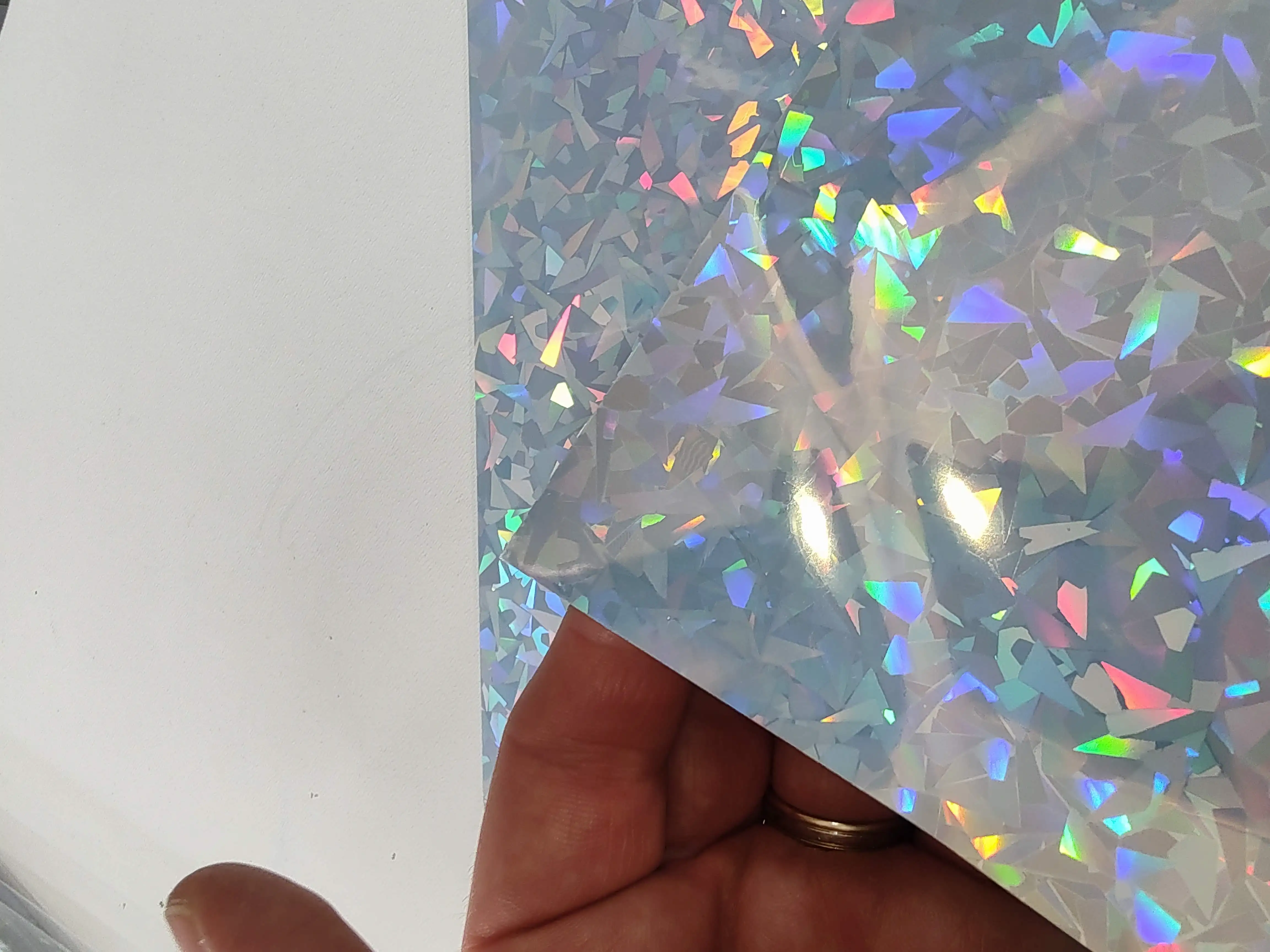 Samolepilna folija holografska srebrna lomljeno steklo vodoodporna A4 laser ali inkjet, laser, holografska,zaščita,srebrna,folija,waterproof,uv resistant,permanent, glue,sticker,samolepilna folija, holografska srebrna, lomljeno steklo, vodoodporna, A4, laser tiskalnik, inkjet tiskalnik, Ljubljana, personalizirane nalepke