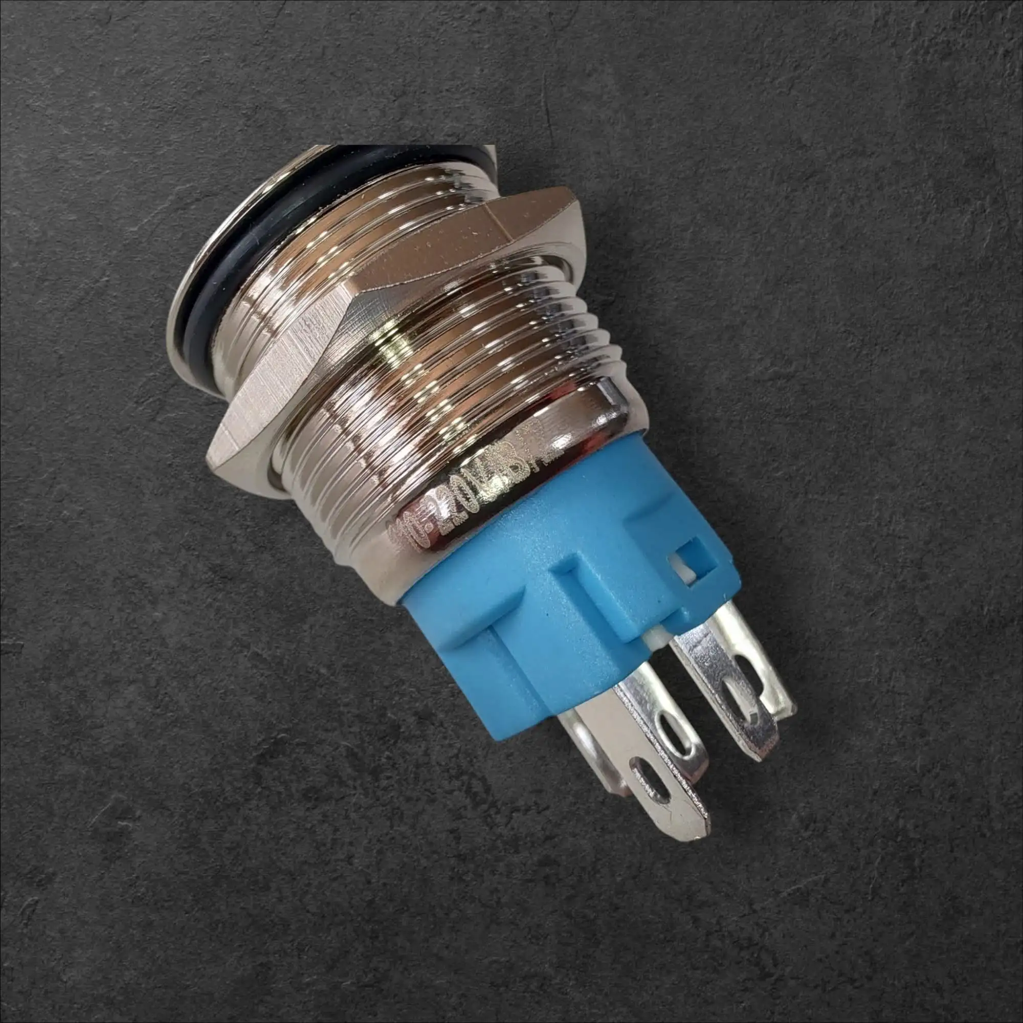 Stikalo okroglo modra 19mm 220V 4A POWER kovinski inox IP66, ignition, power, switch, turnon,stikalo, 19mm, 220V, IP66, nebesno modra, inox, ceneje, ugodno, prihranek, lokalno, Ljubljana, latching, vodotesno, modern dizajn