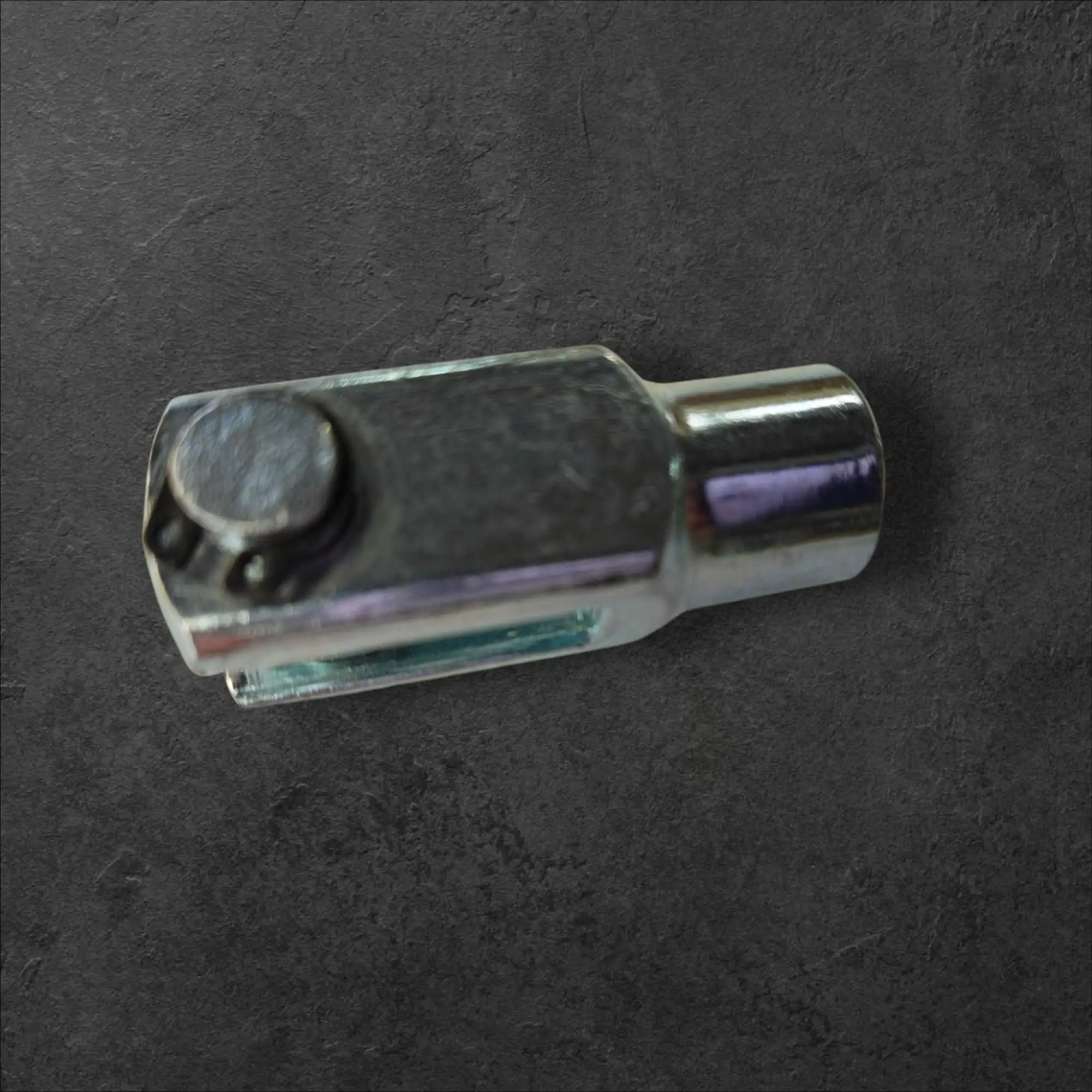 Vilica za zglob z zatičem ženski navoj M10 fi 10mm, vilica za zglob M10 fi 10mm, ženski navoj M10 vilica, mehanski spoj z zatičem, industrijski zglob, ceneje ugodno prihranek Ljubljana