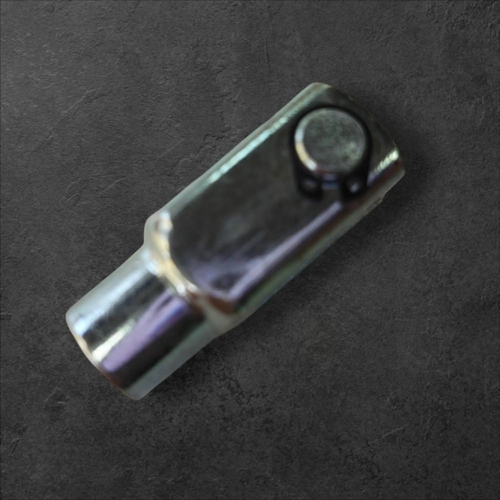 Vilica za zglob z zatičem ženski navoj M8 fi 8mm, vilica za zglob z zatičem, vilica za zglob ženski navoj M8, vilica M8 fi 8mm, ceneje, ugodno, prihranek, lokalno, ljubljana, strojni elementi, strojegradnja, avtomatizacija, mehanski spoj