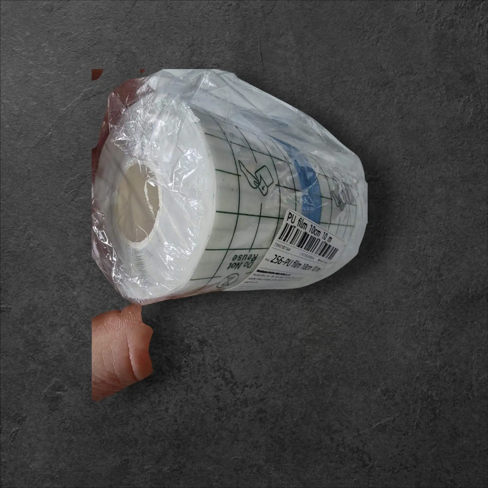 Vodoodporen obliž v roli 10cm x 10m za zaščito ran in tatoojev, ceneje, ugodno, prihranek, lokalno, ljubljana, vodoodporen obliž, zaščita ran, zaščita tetovaž, elastičen obliž, prozoren obliž, medicinska zaščita, tetovaže, hitrejše celjenje, brez okužb, nepremočljiv povoj