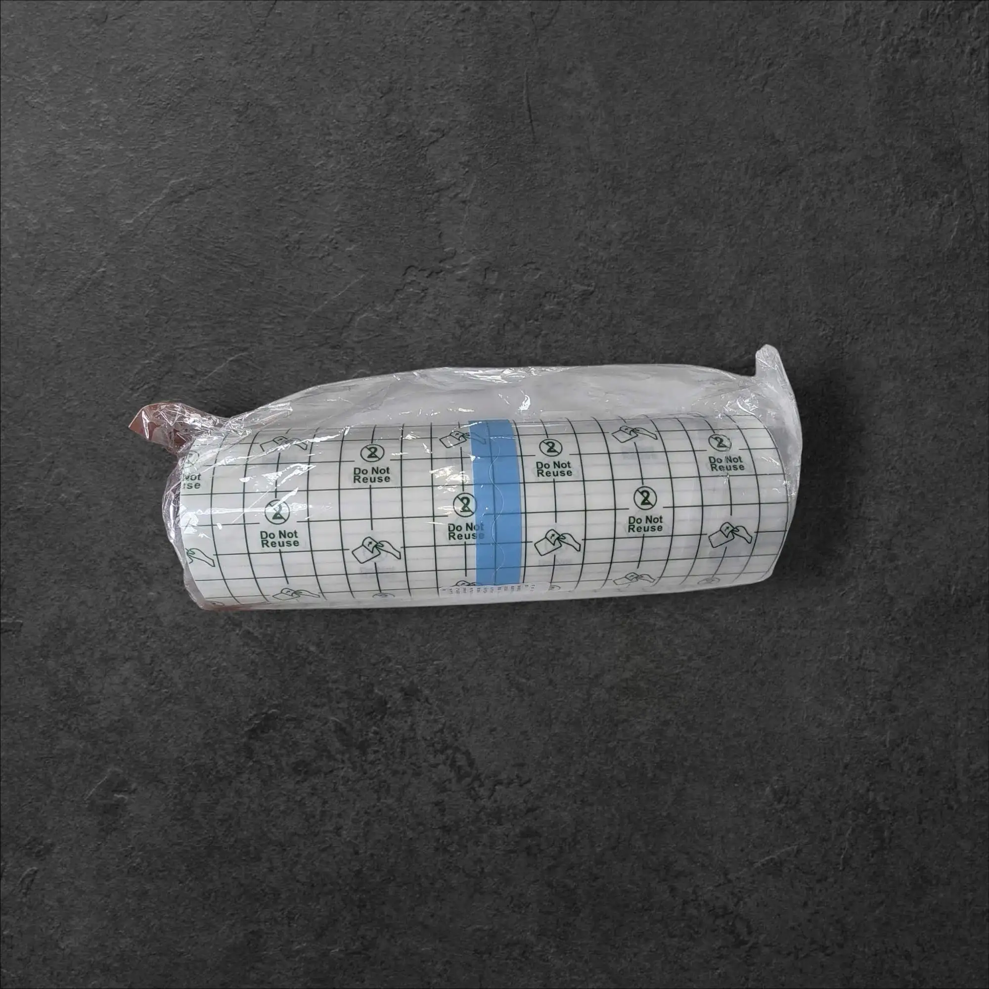 Vodoodporen obliž v roli 20cm x 10m za zaščito ran in tatoojev, Ljubljana, vodoodporen obliž, zaščita ran, zaščita tetovaže, prozoren obliž, elastičen povoj, močno lepilo, hitro celjenje, brez okužb, dolgotrajna zaščita, medicinski obliž, tattoo zaščita, hipoalergen obliž, nepremočljiv povoj, profesionalna nega kože