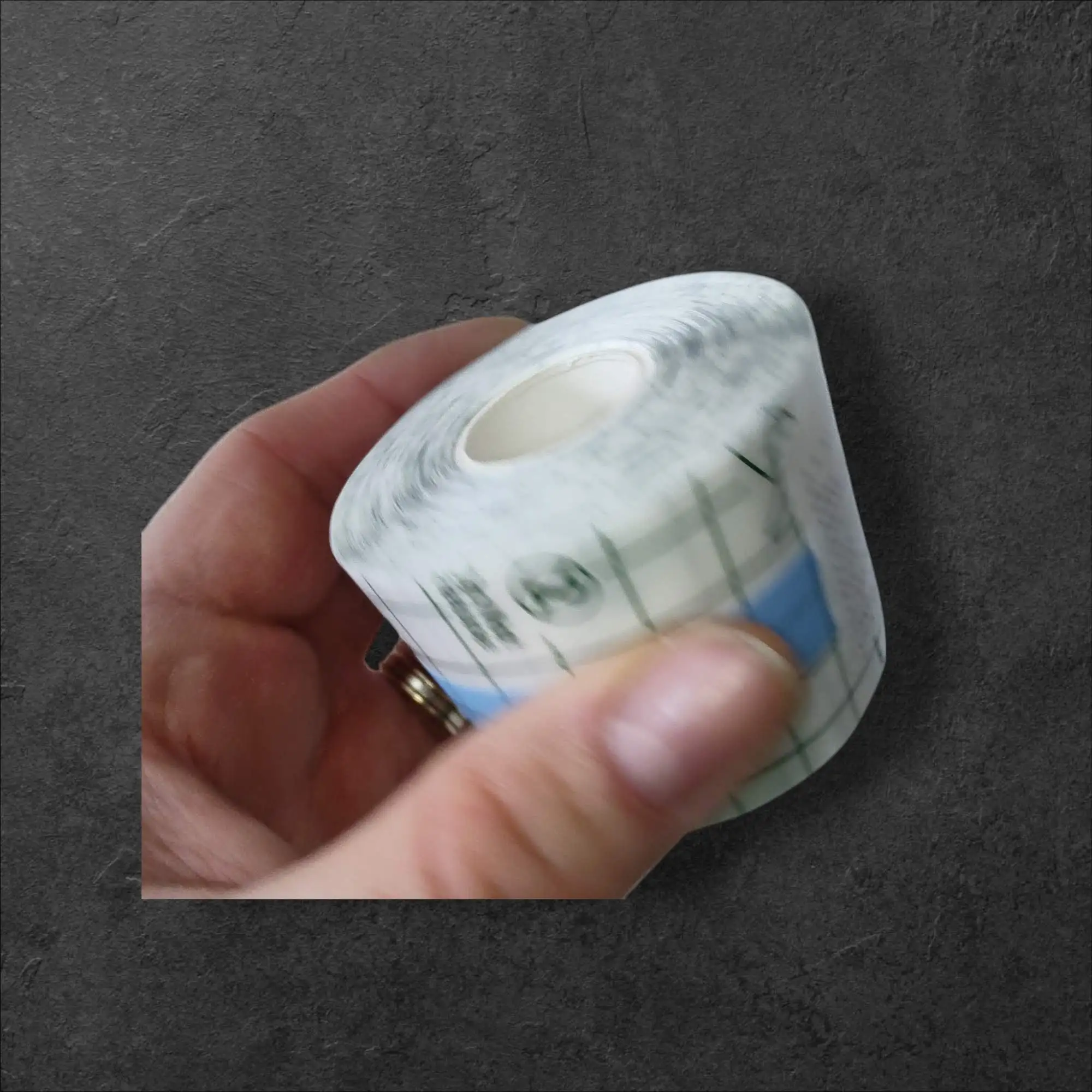 Vodoodporen obliž v roli 5cm x 10m za zaščito ran in tatoojev, tato,vodoodporen obliž, zaščita ran, zaščita tetovaž, ceneje, ugodno, prihranek, lokalno, Ljubljana