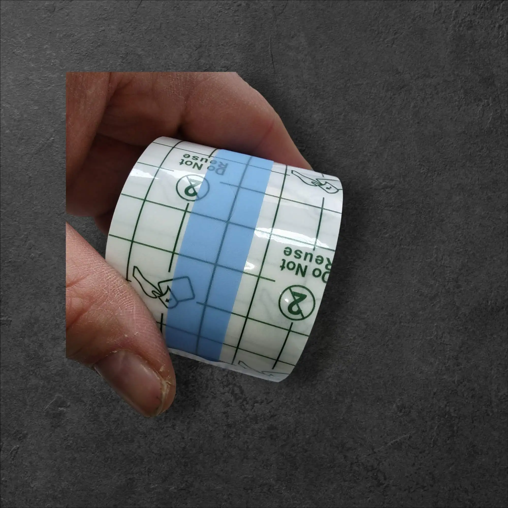 Vodoodporen obliž v roli 5cm x 10m za zaščito ran in tatoojev, tato,vodoodporen obliž, zaščita ran, zaščita tetovaž, ceneje, ugodno, prihranek, lokalno, Ljubljana